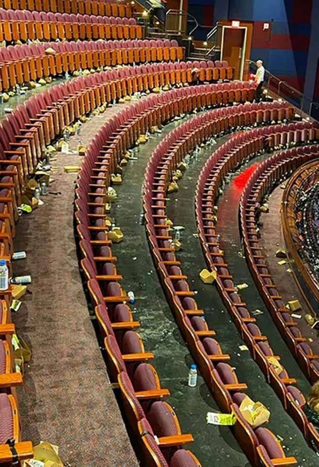 Oscars 2026 trash controversy