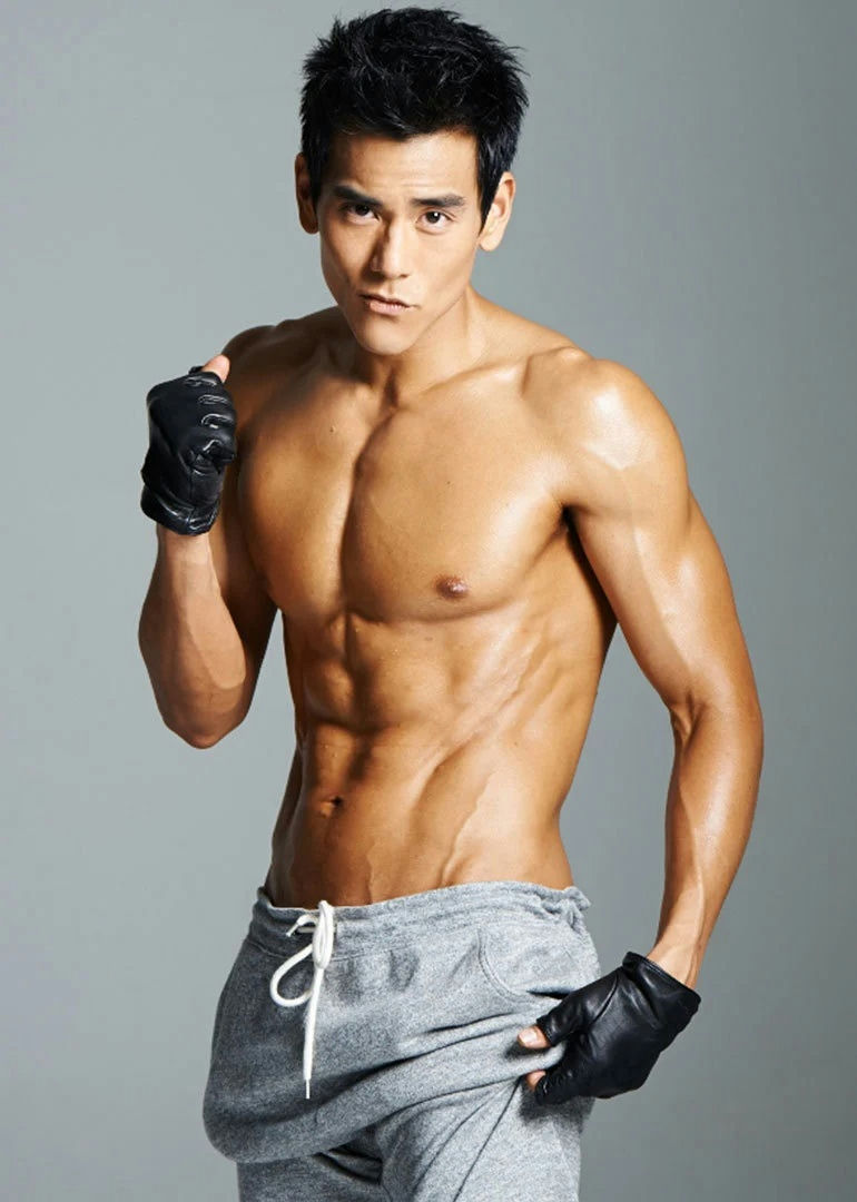 people-Eddie Peng-muscular-A-fitness-A-sweat-B-gloves-C