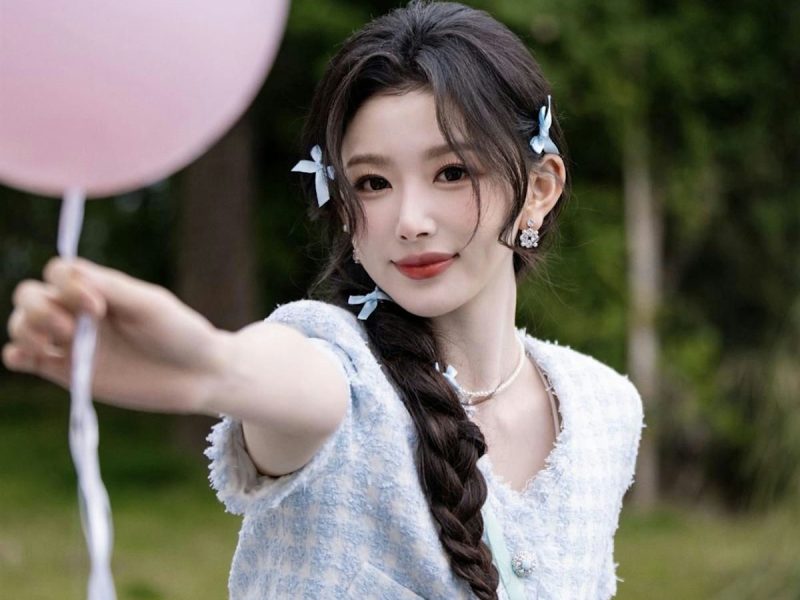 kong xueer twice trainee