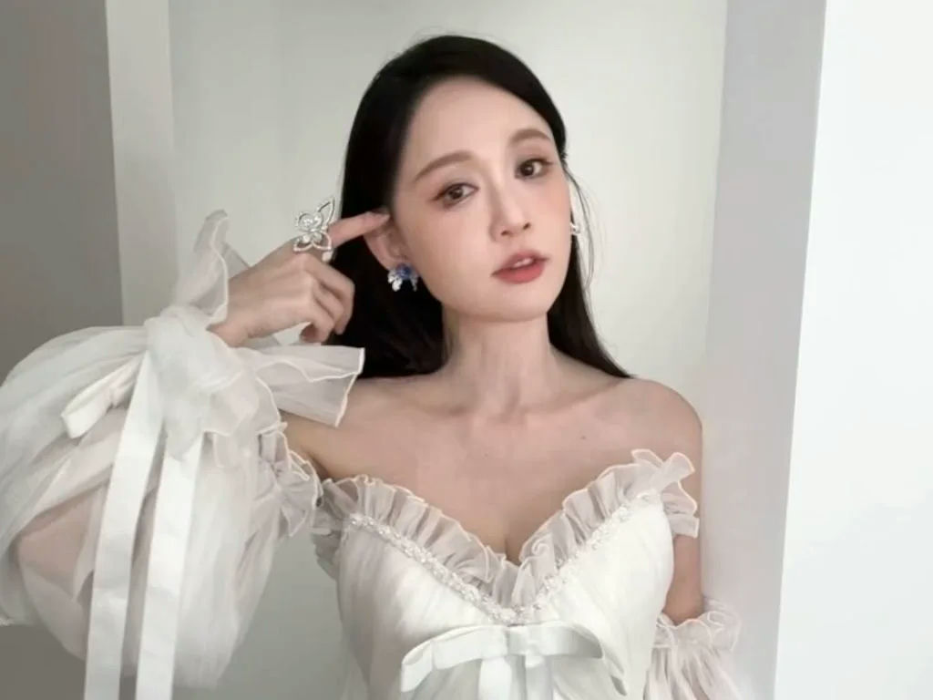 joe chen youthful beauty at 46