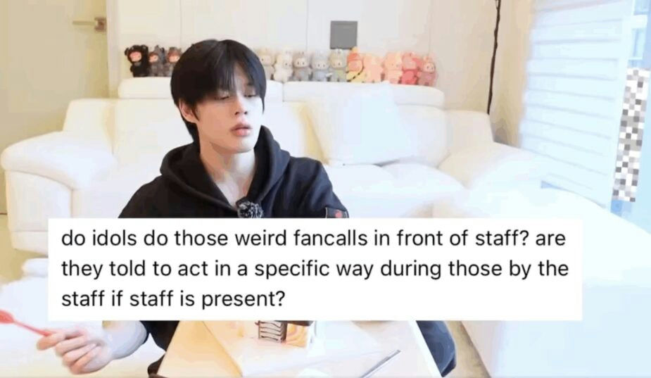 people-Jongho (ATEEZ)-Kpop idol-fancall-staff presence-cute interaction