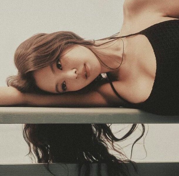 jennie bikini photos