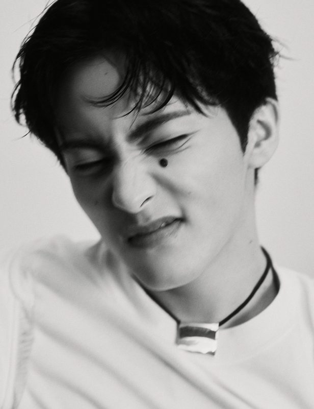 Netizen’s “Uncomfortable Encounter” Claim About Mark Lee Sparks Debate as Fans Question What Really Happened