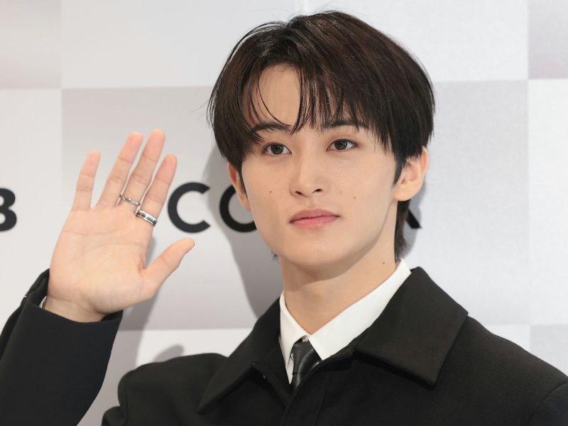 mark nct exit bubble reaction