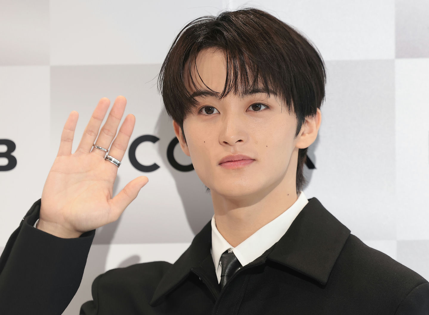 mark nct exit bubble reaction