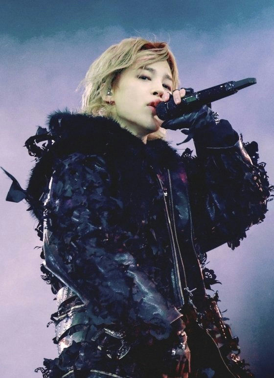 bts jimin arirang concert rain performance zhdljj5ajj2zsbha5f0exmudpl1g857-zdo0u-1si4i-bts-jimin-arirang-concert-rain-performance