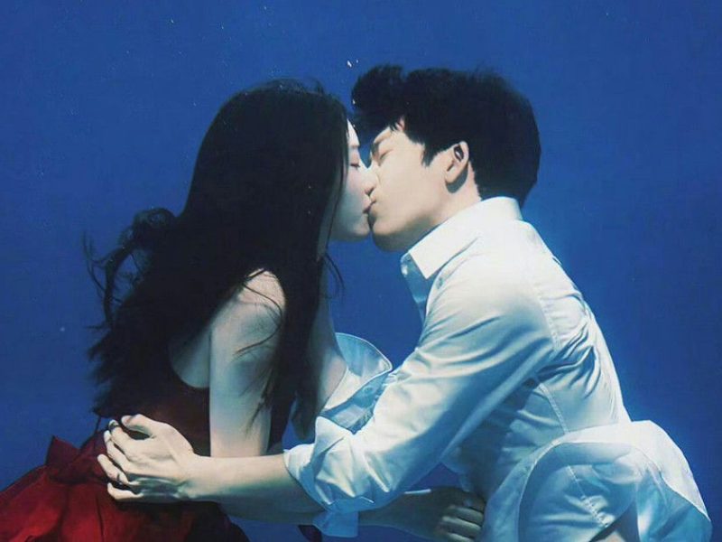 steel forest underwater kiss scene
