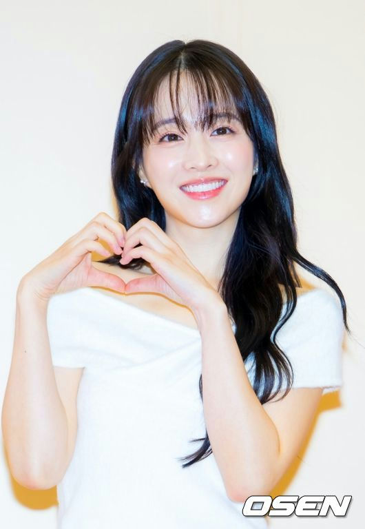 park bo young living with friend