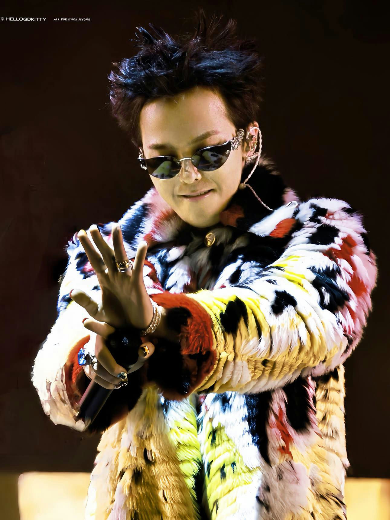 G-Dragon, The One-of-a-Kind Genius: From Child Star to Billion-Won