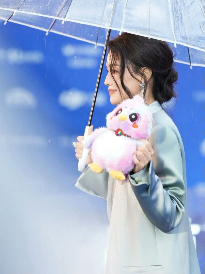 shu qi rain moment