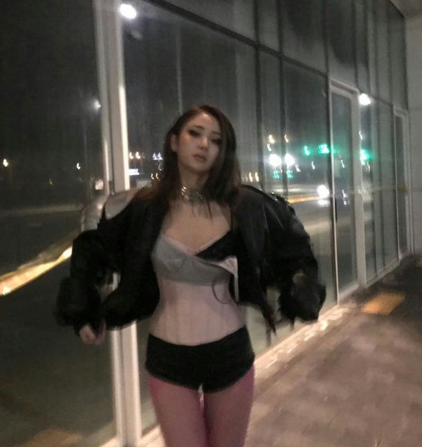 huh yunjin bold styling le sserafim ur7ih9jvf1zosvkhfipth8qrhtfomoiamx-wrwizius-huh-yunjin-bold-styling-le-sserafim