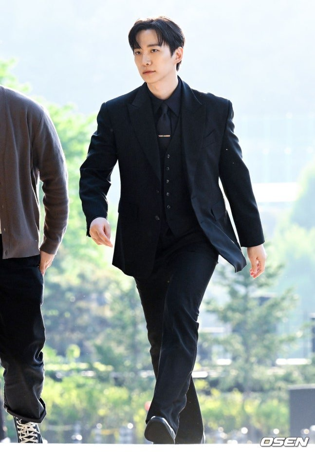 Ok Taecyeon 2PM-junho25420251