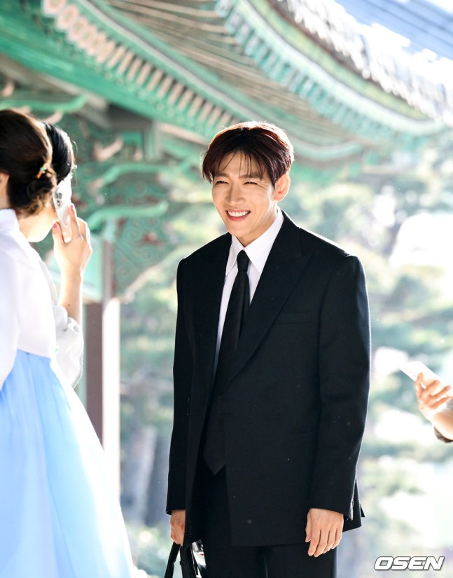 Ok Taecyeon 2PM jun k-25420251