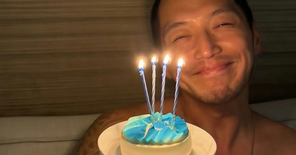 Byun Yo-han Celebrates First Birthday After Marriage to Tiffany Young: Even Reveal Upper-Body Tattoos For the First Time?