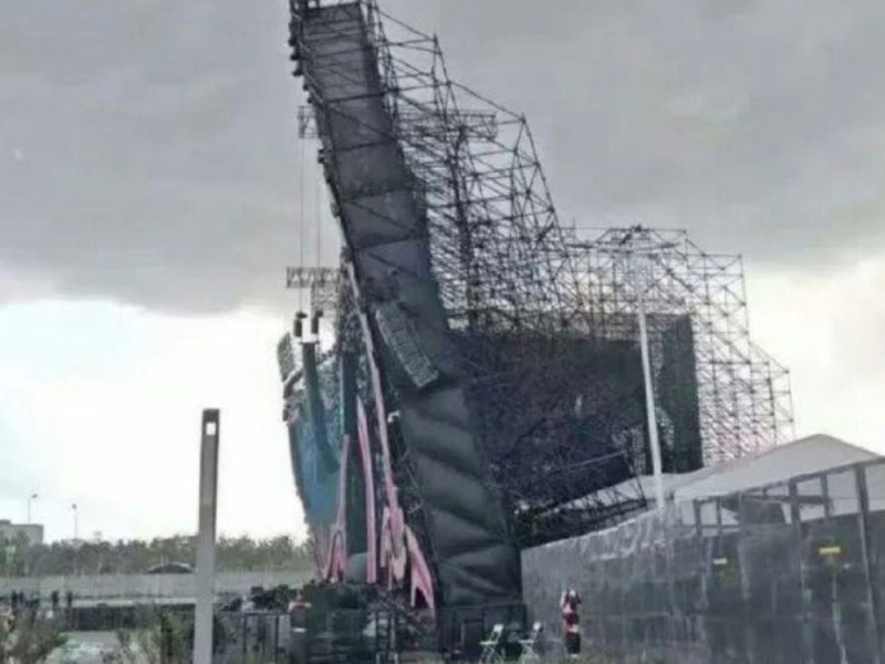 tianjin music festival stage collapse incident