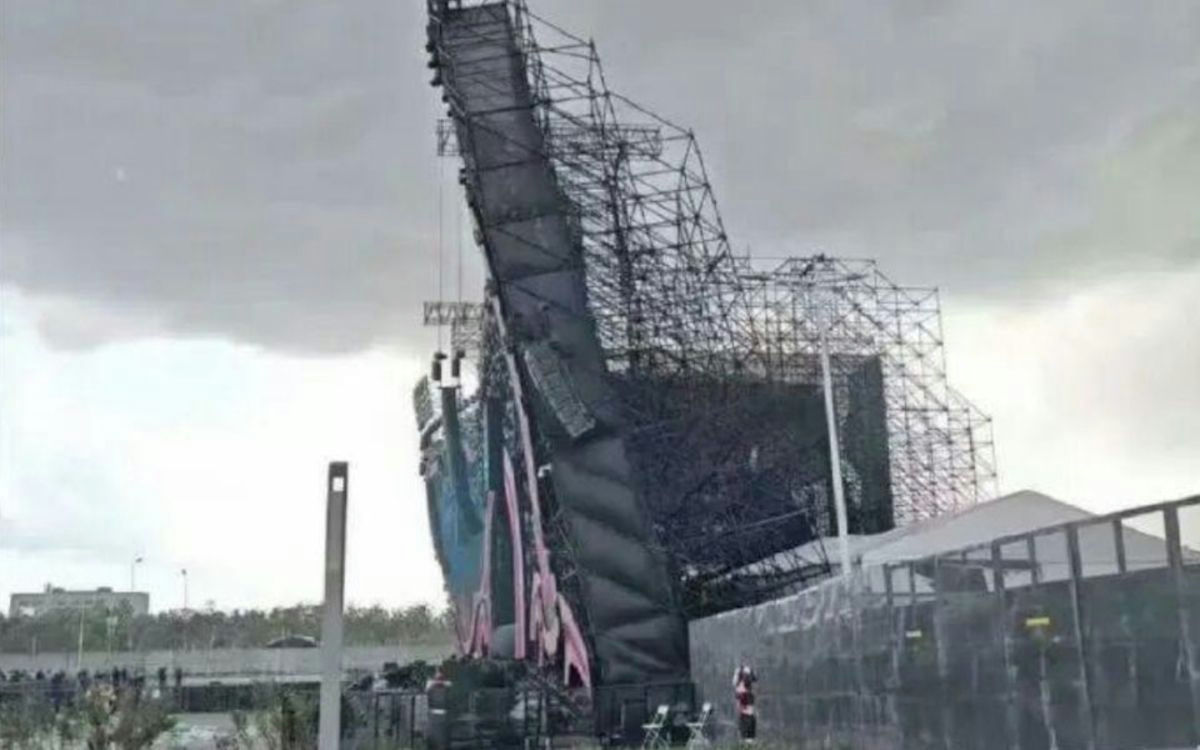 tianjin music festival stage collapse incident