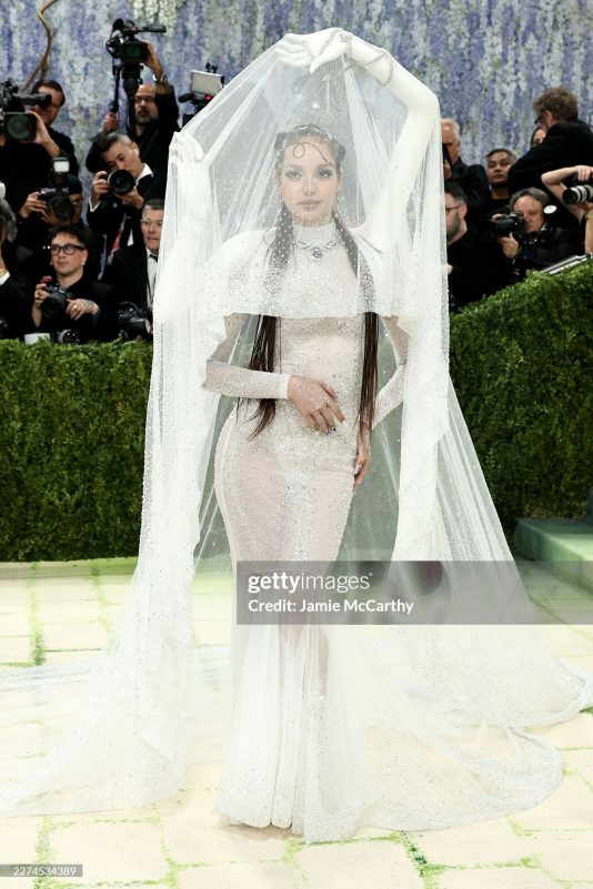 lisa cai xukun met gala interaction wo-db5a6zgc3squytxoxgm0xdncprdnbs5hk7rdpl6g-lisa-cai-xukun-met-gala-interaction