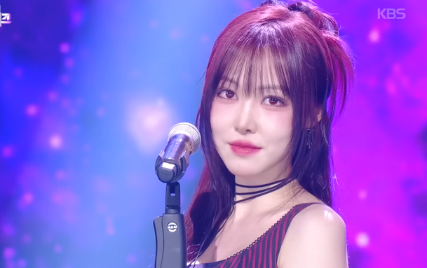 yuju new look comeback reactions