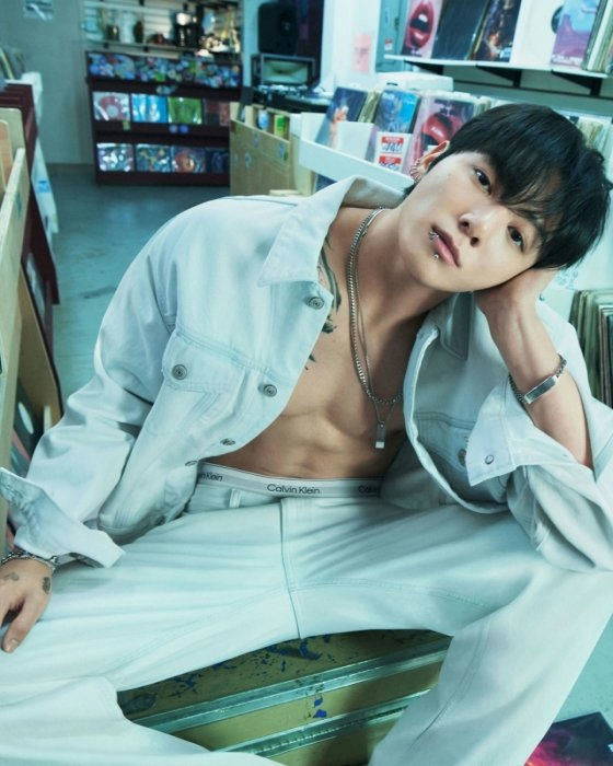 jungkook calvin klein collaboration