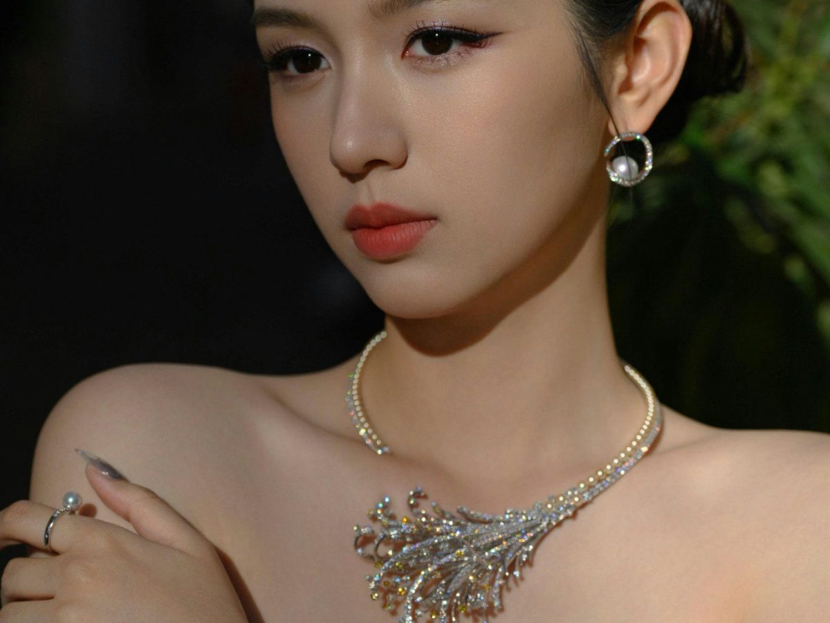 10 Most Disliked Chinese Actresses in 2026: Zhao Lusi, Wang Churan, Angelababy & More