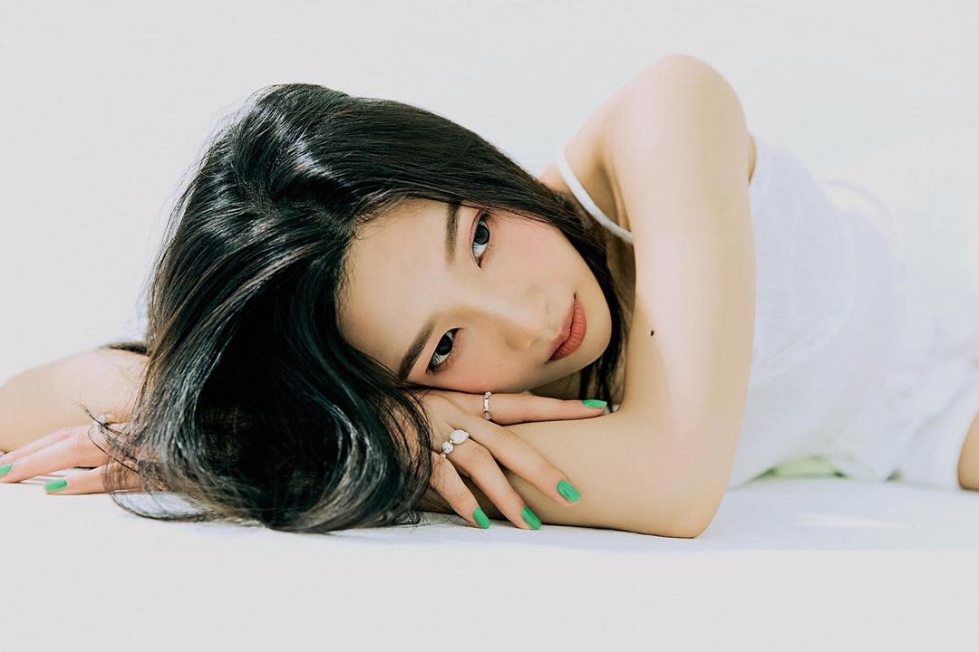 JOY 조이 – Day By Day Lyrics, Meaning and Song Credits