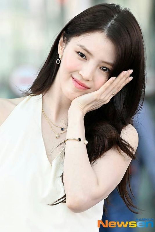 Han So Hee Heads to Cannes Amid Buzz Over Possible Encounter With Ex Ryu Jun Yeol