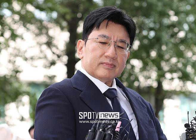 Bang Si Hyuk arrest warrant rejected