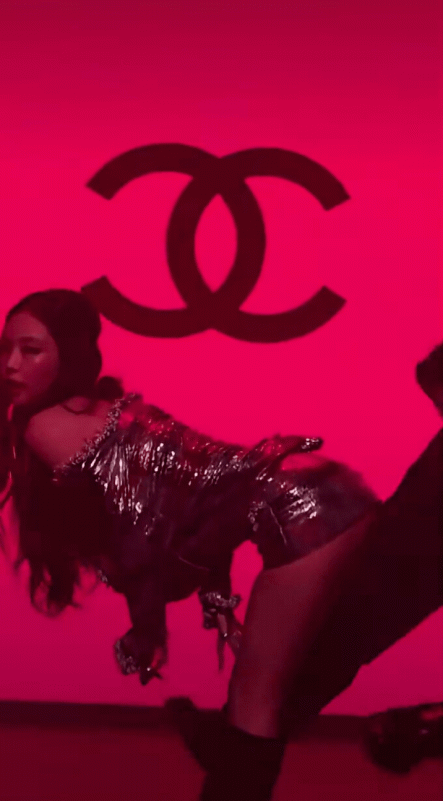 jennie chanel performance gdragon ra0f31tcclvf2nh69gkzp-npostcixvjpvy73e0rk6m-jennie-chanel-performance-gdragon
