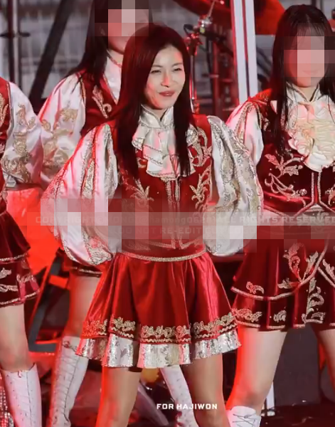 ha jiwon cheerleader