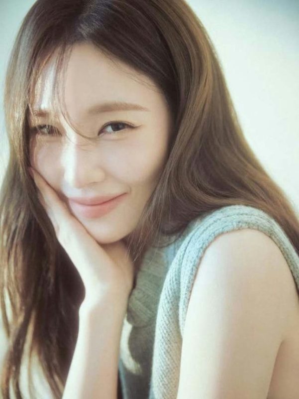 tiffany young bold sideprofile look mb92zhm2yy8auuhoou-hzcguxtzzj3l2aukpxsew-y-tiffany-young-bold-sideprofile-look