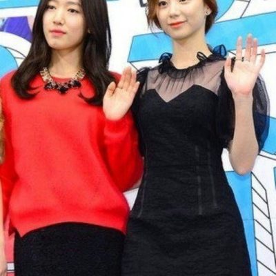 Park Shin Hye and Park Soo Jin’s 13-Year Friendship Resurfaces After Family Trip With Husbands in Singapore