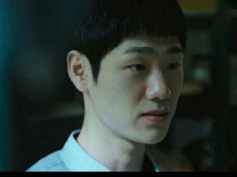 “Teach You a Lesson” Final Villain Lee Bong Jun Reveals a Chilling New Side at 31