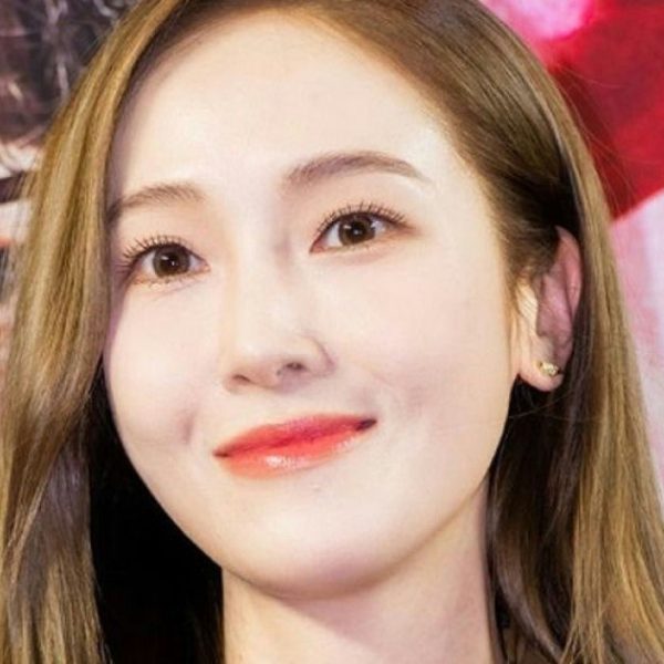 Jessica Addresses Airport Gagging Controversy: “It Wasn’t Because of a Smell”