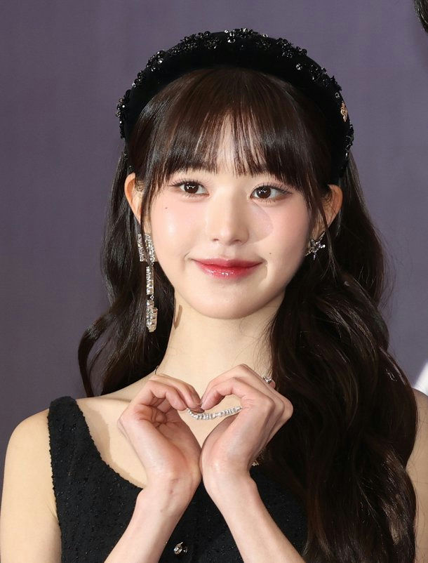 Jang Wonyoung airport controversy