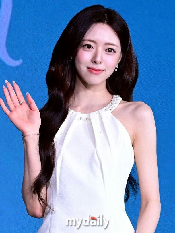 itzy yuna first leading role