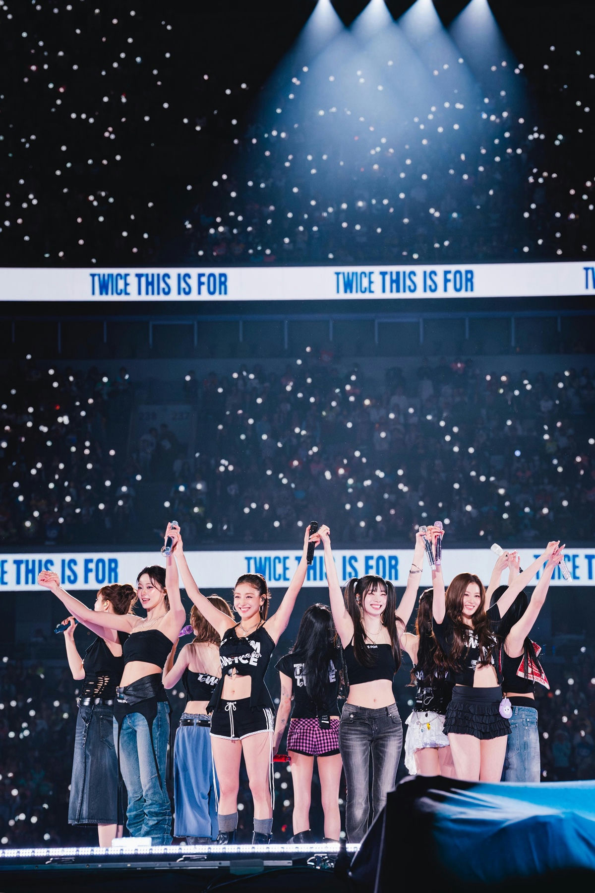 twice this is for world tour km9y-gxbeyqfqyn4oam9eyuzi04igchhjxss-zp4-h4-twice-this-is-for-world-tour
