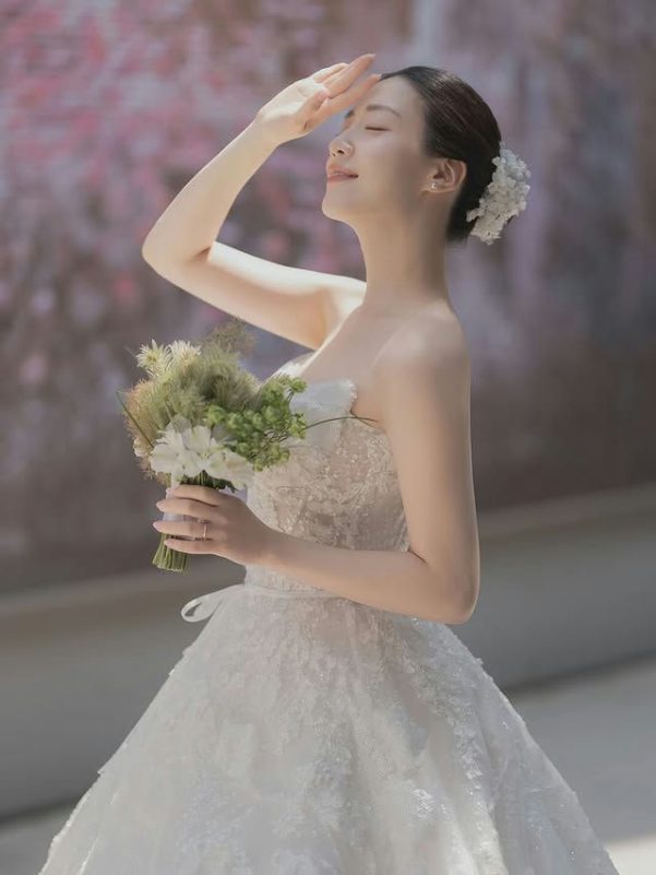 ryu hwayoung wedding photos 4pt5-951iq1q1sarwrvjbiu-8z3r2wstc9t78nyo0s-ryu-hwayoung-wedding-photos
