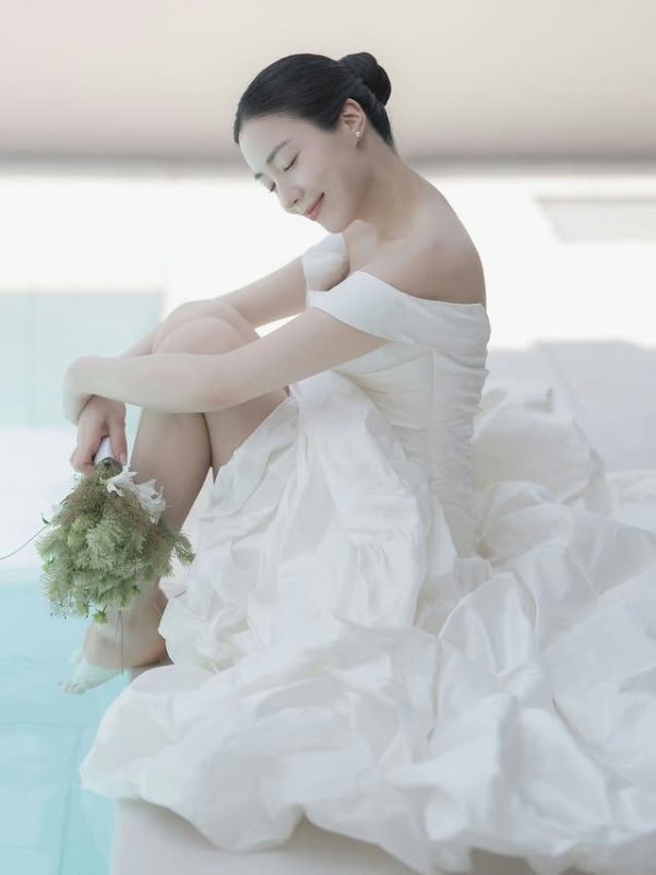 ryu hwayoung wedding photos bymmh-vtohnpyaqg9wyzl8qm5axmpby8j73dy771bkk-ryu-hwayoung-wedding-photos