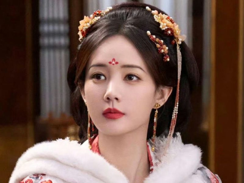 Li Yitong Faces Fresh Criticism as The Legend of Rosy Clouds Flops Despite Leading 30 Dramas