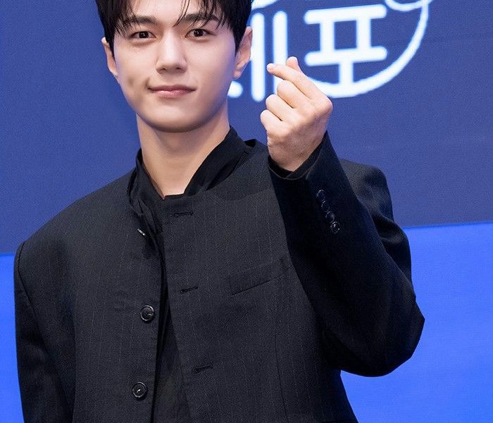 infinite l fan meeting absence