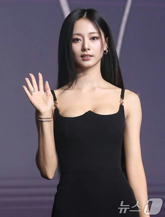 TWICE Tzuyu leave JYP