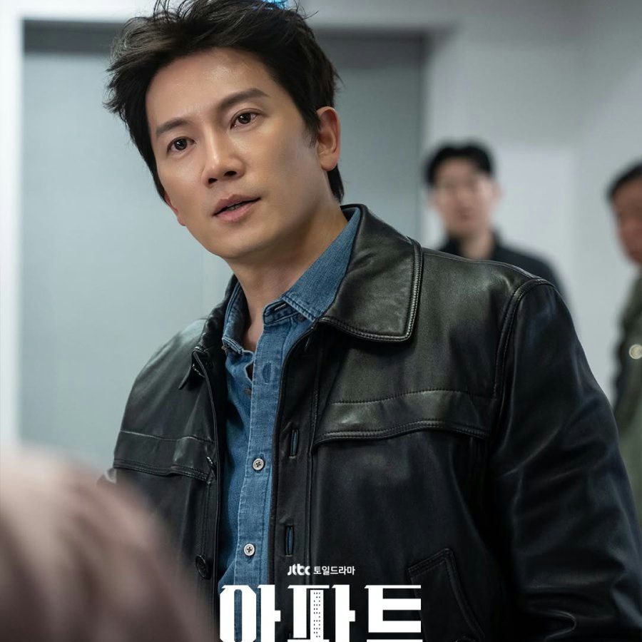 ji sung the apartment job
