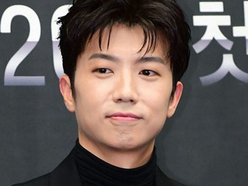 2pm wooyoung youtube channel