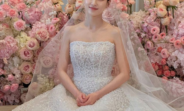 ha yoon kyung the apartment job